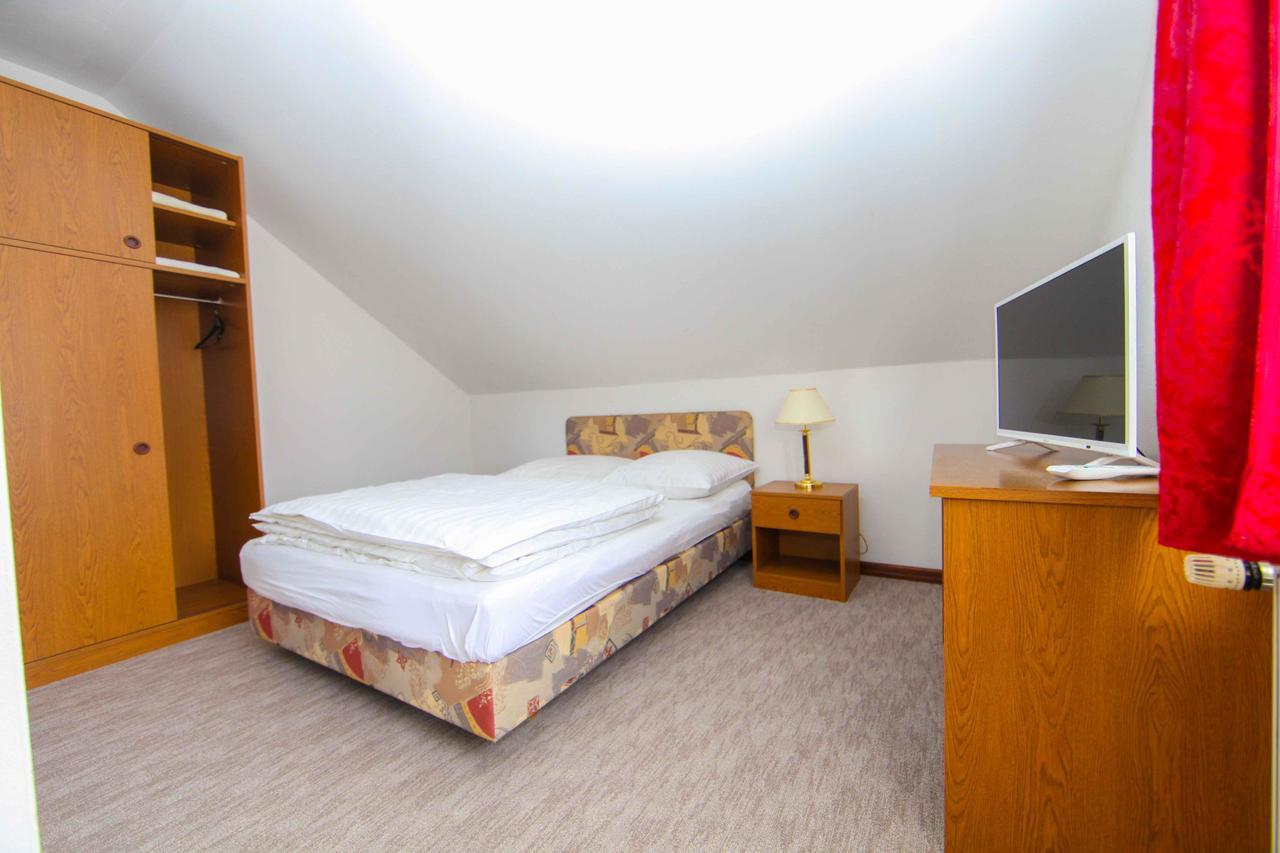 Hard Rock Rooms For Two Livno Exterior foto