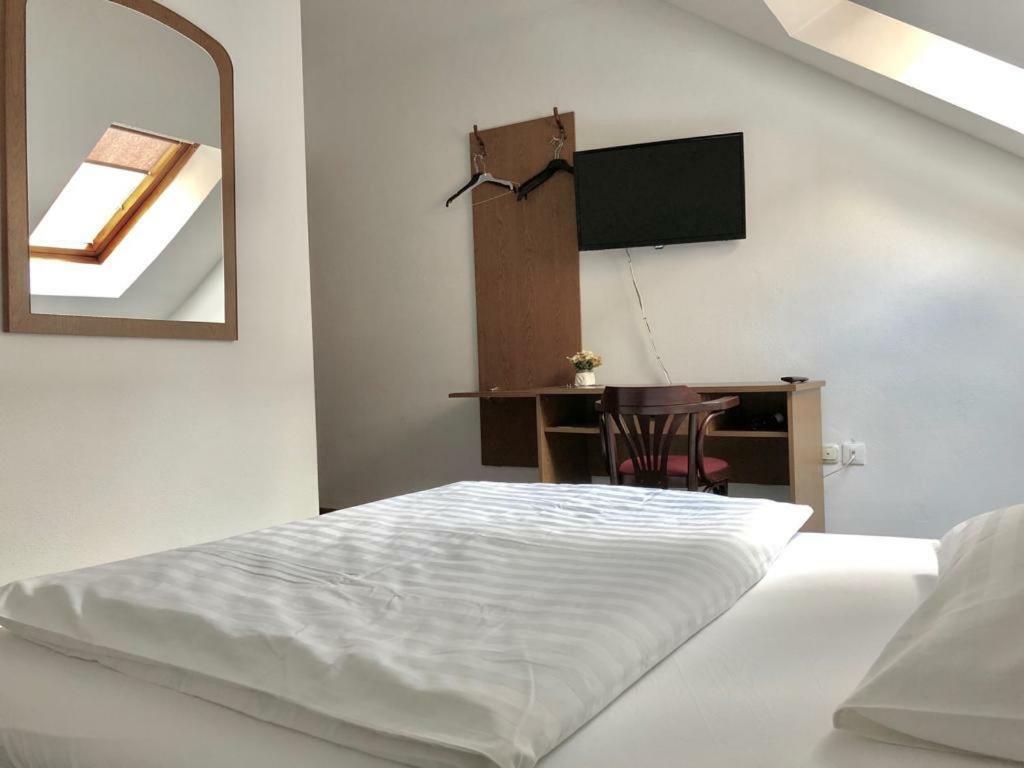 Hard Rock Rooms For Two Livno Exterior foto